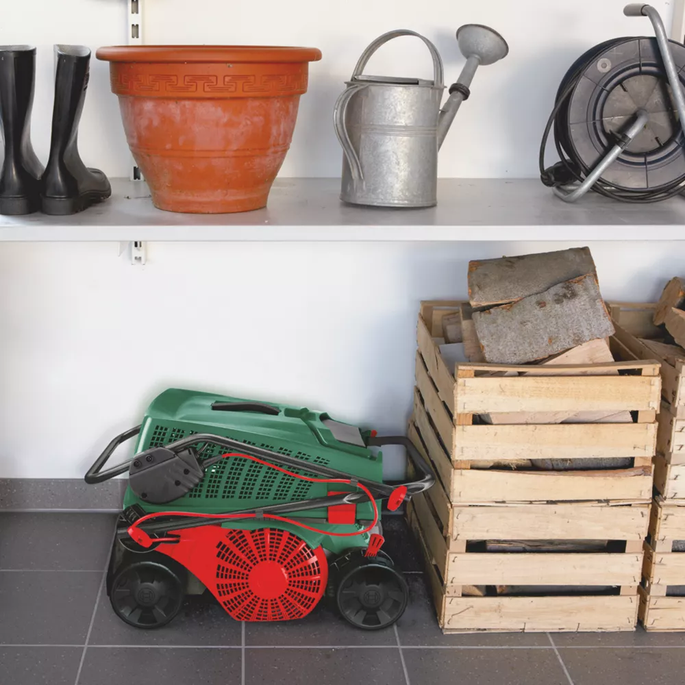 Bosch UniversalRake 900 32cm 900W Lawnraker 240V 4 Bosch UniversalRake 900 32cm 900W Lawnraker 240V - Image 2