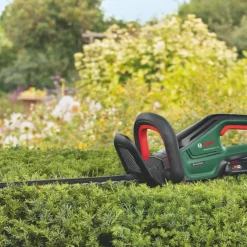 Bosch UniversalHedgeCut 18V-55 55cm 18V 1 X 2.5Ah Li-Ion Power For All Brushless Cordless Hedge Trimmer -Forest Garden Shop 360PF A2