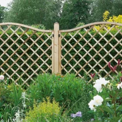 Forest Hamburg Lattice Curved Top Garden Screens 6 X 6&apos; 3 Pack
