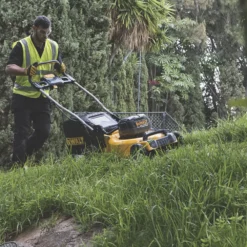 DeWalt DCMW564N-XJ 18V Li-Ion XR Brushless Cordless 48cm Rotary Lawn Mower - Bare -Forest Garden Shop 468HK A7