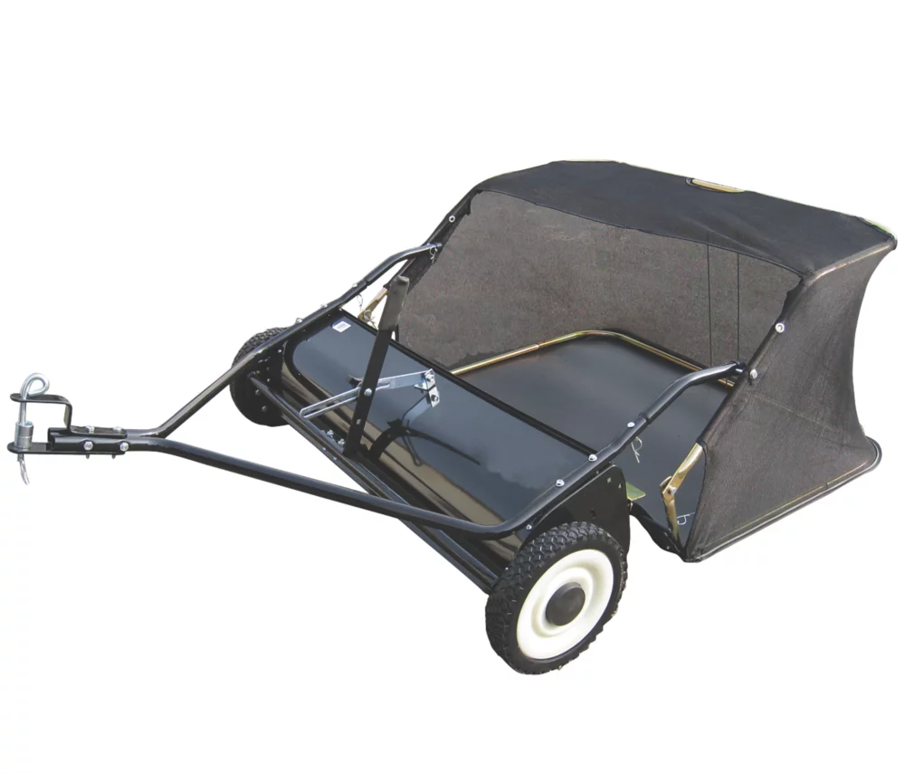 The Handy THTLS42 Tractor-Towed Lawn Sweeper 106cm 3 The Handy THTLS42 Tractor-Towed Lawn Sweeper 106cm
