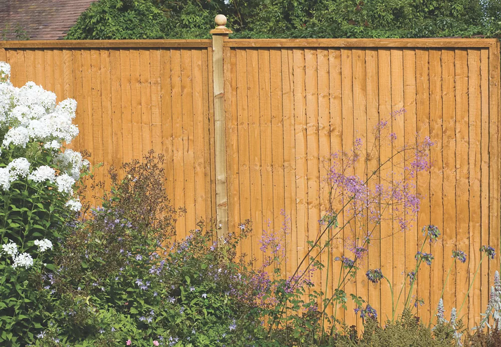 Forest Closeboard Fence Panels Golden Brown 6 X 3' Pack Of 4 5 Forest Closeboard Fence Panels Golden Brown 6 X 3' Pack Of 4 - Image 3