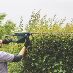 Bosch AdvancedHedgeCut 65 65cm 500W 240V Corded Brushless Hedge Trimmer -Forest Garden Shop 688KV A3