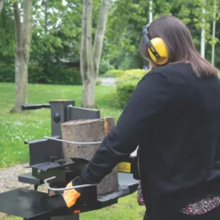 The Handy THLSV7 Corded 55cm Vertical Log Splitter 3kW -Forest Garden Shop 887KT A7