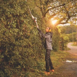 Titan TTB826HDC 50cm 550W 230V Corded Pole Hedge Trimmer -Forest Garden Shop 955PT A3