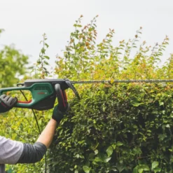 Bosch 70cm 500W 240V Corded Hedgecutter -Forest Garden Shop 968JH A2